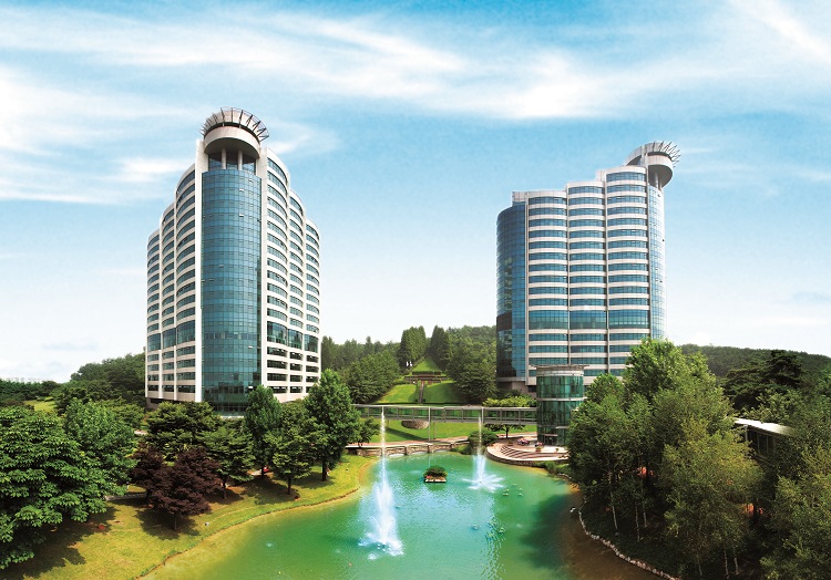 [기사공유] 25년의 품격, 대한민국 실버타운의 기준 '삼성노블카운티'  박성현 원장 인터뷰(여성경제신문)